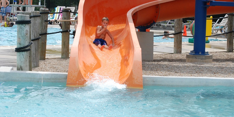 Big Splash at Evans Park Featured Image